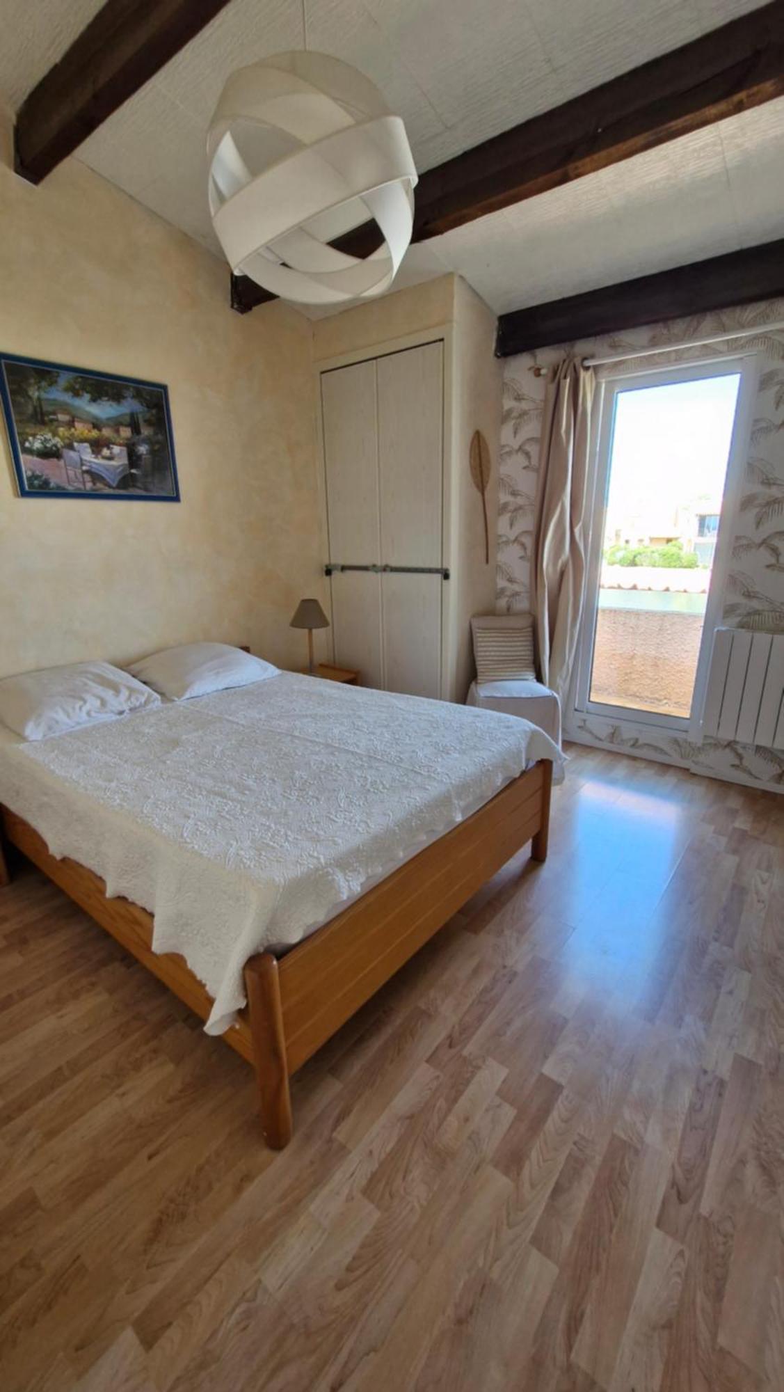 Villa Aux Capellans Sur La Marina Pour 4 Personnes - Vue Marina - Parking - Plage A 5 Min A Pied Сен-Сіпріян Екстер'єр фото